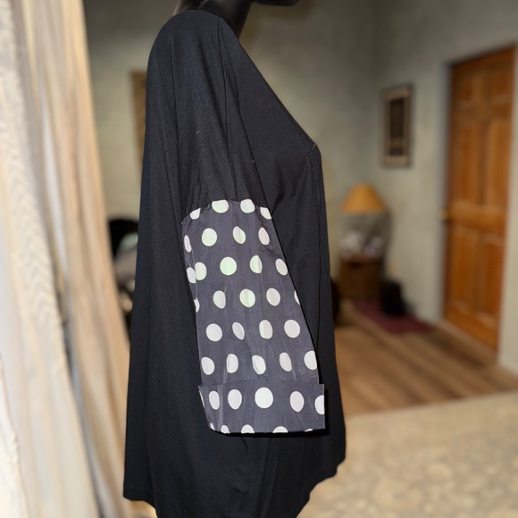 JASON, Comfy Black Tunic with Polka Dot Sleeves – Size L - Picture 9 of 15